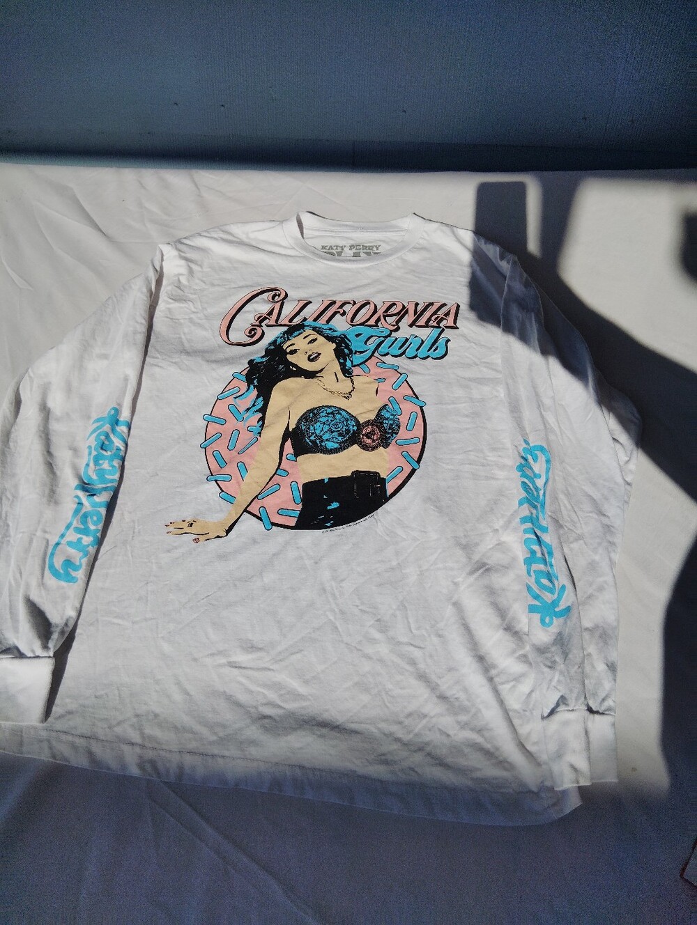 Katy Perry Collections White Long Sleeve "California Girls" Graphic Tee